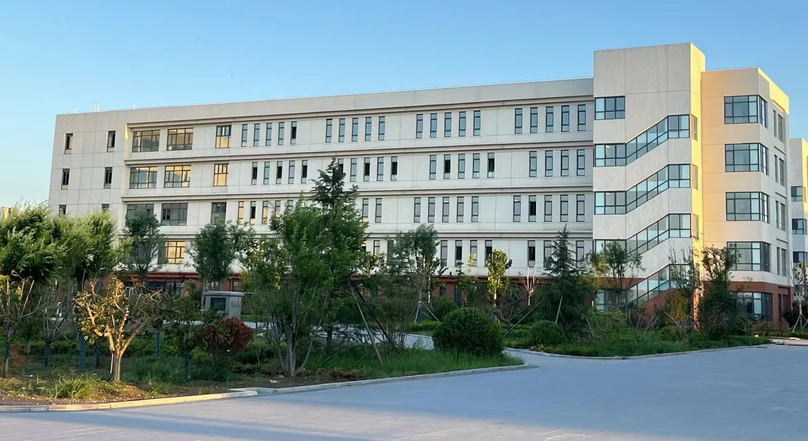 学校简介